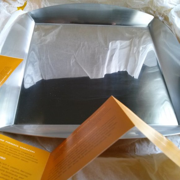 Yamazaki Signature Collection 18/10 Stainless Steel Snack Tray (3 glass inserts) - Picture 9 of 15